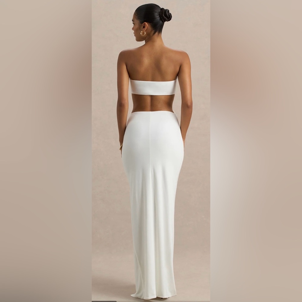 Club L London Elixir Cream Sweetheart Neck Maxi Dress with Cut Out Details - Picture 2 of 6